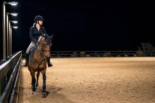 Horse Riding at Night: Lights, Safety & Time Tips
